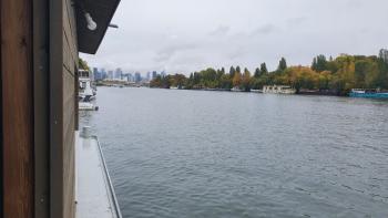 Intervention insolite : assèchement d’un flocage d’une restauration de péniche sur la Seine 