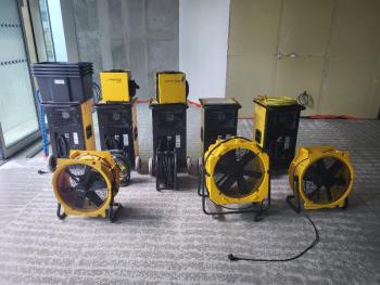 Comment palier aux retards de chantier ? Comment optimiser les arrêts de chantiers pour intempéries, congés ? 